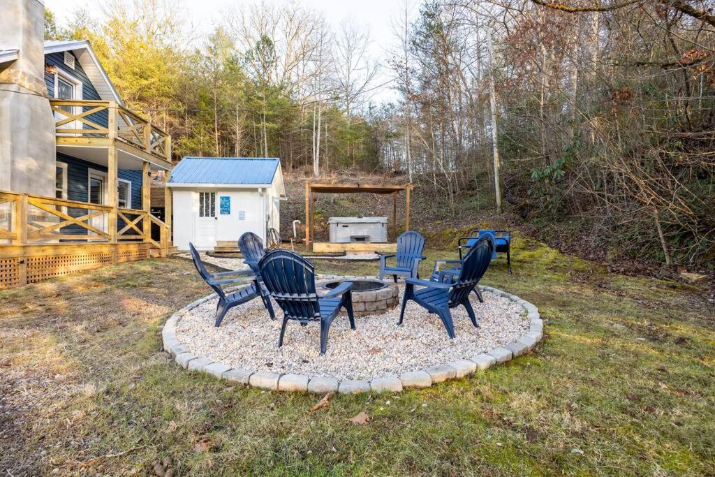 Riverside Relaxer W/Hot Tub+Fire Pit +Wifi & View Franklin Kültér fotó